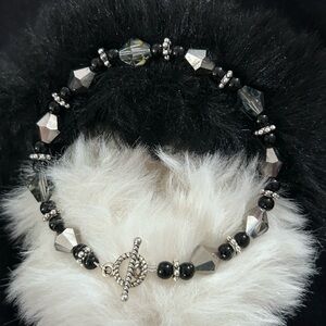 Handmade beaded bracelet